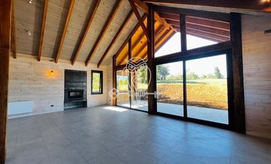 Casa en venta 4 dorm. en Villarrica