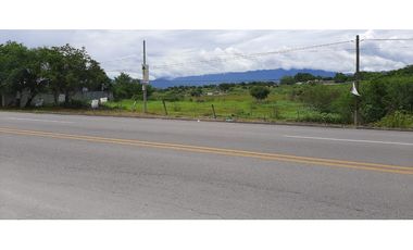 TERRENO EN VENTA A BORDO DE CARRETERA 