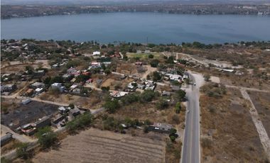 TERRENO EN VENTA A BORDO DE CARRETERA 