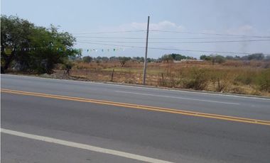 TERRENO EN VENTA A BORDO DE CARRETERA 