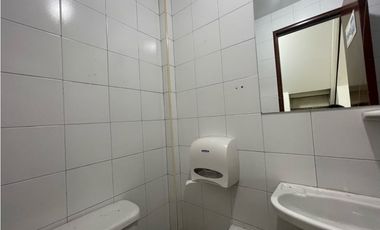 RENTA-VENTA LOCAL ISERRA 100