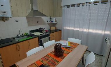 Casa en venta en Lanus Oeste