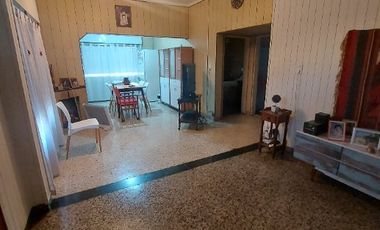 Casa en venta en Lanus Oeste