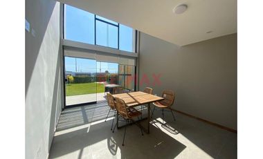 ¡Tu Casa De Playa En Mejía Te Está Esperando! 🏖️