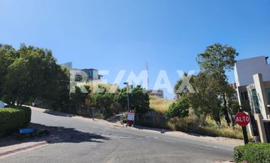 TERRENO EN VENTA DE 1642 M2, EN CUMBRES DE JUÁREZ, TIJUANA B.C.