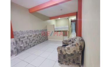 Flat En Venta - Piso 1 Sjl