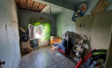 CASA DE 4 AMBIENTES A REFFACIONAR EN VENTA - MORON SUR