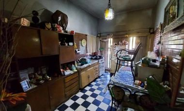 CASA DE 4 AMBIENTES A REFFACIONAR EN VENTA - MORON SUR