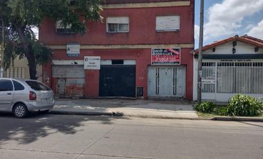 CASA DE 4 AMBIENTES A REFFACIONAR EN VENTA - MORON SUR