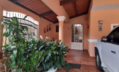 VENDO CASA EN LA CHORRERA MYSTIC CITY 4R