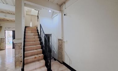 Rumah Hook 8 Menit ke Cinere Bellevue Mall LT 127 Hadap Timur J-39713