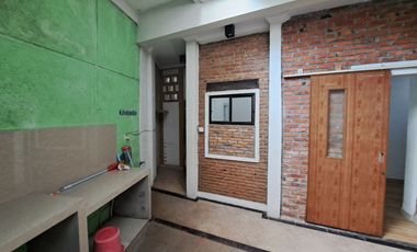 Rumah Hook 8 Menit ke Cinere Bellevue Mall LT 127 Hadap Timur J-39713