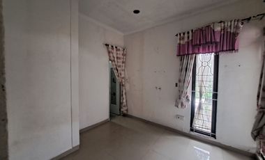 Rumah Hook 8 Menit ke Cinere Bellevue Mall LT 127 Hadap Timur J-39713