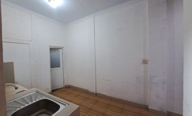 Rumah Hook 8 Menit ke Cinere Bellevue Mall LT 127 Hadap Timur J-39713