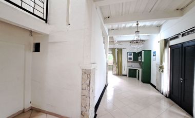 Rumah Hook 8 Menit ke Cinere Bellevue Mall LT 127 Hadap Timur J-39713