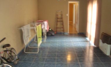 BURZACO: HERMOSA CASA. EN EL CENTRO DE BURZACO