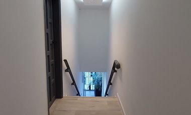 casa-local en venta en barrio blanco. Cod V11102