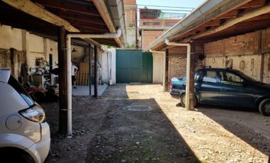 Lote de 10x21 en venta en Villa Luzuriaga