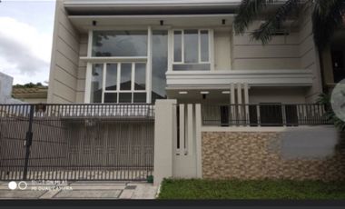 Rumah new mewah di villa royal Pakuwon City Surabaya