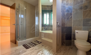VENTA CASA REMODELADA EN COSTA SUR PH EL DORAL (2)