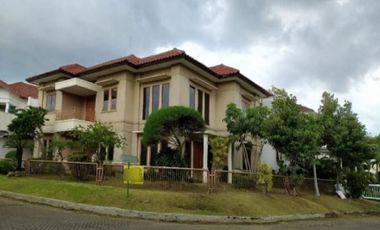 Rumah hook 2 lantai siap huni Dharmahusada Regency Hadap Barat-Utara