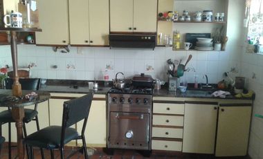 Casa PH en venta en Lanus Este