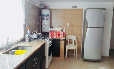 Venta en bloque. Dos propiedades sobre espectacular  lote de 15 x 23.52mts. En Pinamar.
