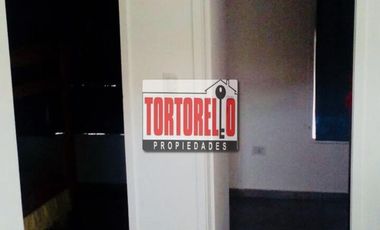Venta en bloque. Dos propiedades sobre espectacular  lote de 15 x 23.52mts. En Pinamar.