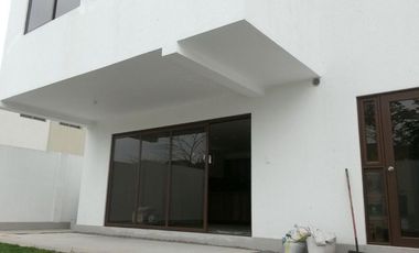 VENTA DE CASA EN URBANIZACION EL CONDADO