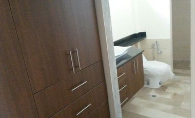 VENTA DE CASA EN URBANIZACION EL CONDADO