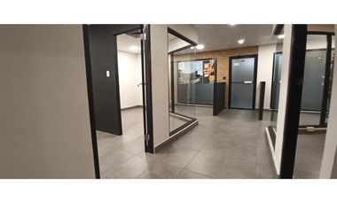 SE ALQUILA OFICINA  EN BELLA VISTA  ZONA BANCARIA -I.G.
