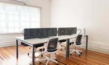 Casa Comercial con Diseño Moderno. Cerca Ines de Suarez