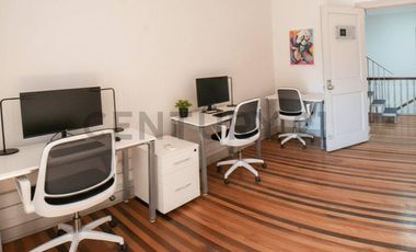 Casa Comercial con Diseño Moderno. Cerca Ines de Suarez