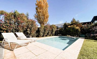 Casa en venta en Altos de Hudson II