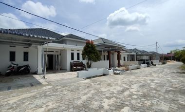 RUMAH CLUSTER DENGAN KEAMANAN SECURITY 24 JAM DEKAT JUMBO MART