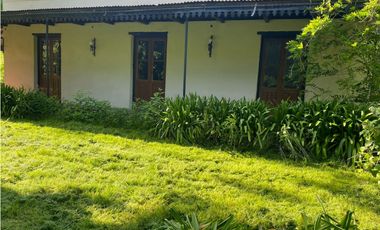 Complejo de Casas de Campo, 5 Has con 4 casas con plieta de natación.