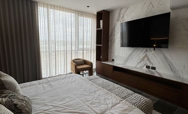 Departamento residencial en venta con terraza, piscina y galería de arte, Mérida