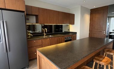 Departamento residencial en venta con terraza, piscina y galería de arte, Mérida