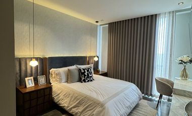 Departamento residencial en venta con terraza, piscina y galería de arte, Mérida