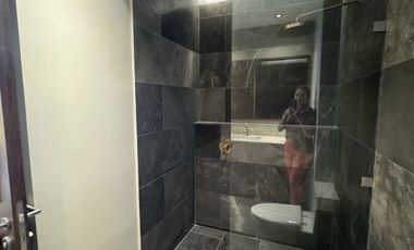 Departamento residencial en venta con terraza, piscina y galería de arte, Mérida