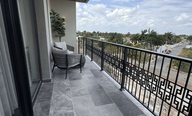 Departamento residencial en venta con terraza, piscina y galería de arte, Mérida