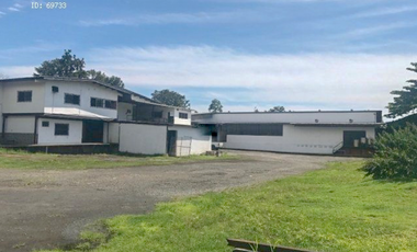 Oportunidad de Inversiòn Terreno Industrial con Complejo de Galeras