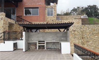 VENDO  CASA CAMPESTRE  DAPA YUMBO