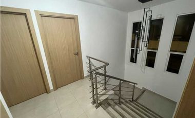 ALQUILER CASA PASEO DEL NORTE