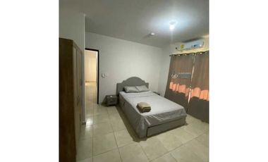 Se alquila residencia amoblada en Algarrobos