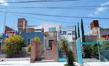 Casa Comercial en Venta en Santa Bárbara, Corregidora, Querétaro