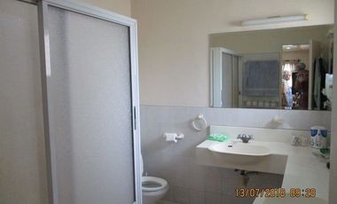 House and lot for sale in Cebu City, Villa Terrace with big lawn with amenties