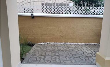 CASA BRISAS DEL GOLF VENTA o ALQUILER
