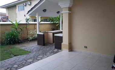 CASA BRISAS DEL GOLF VENTA o ALQUILER