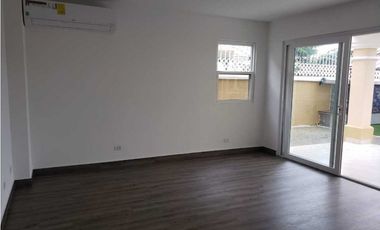 CASA BRISAS DEL GOLF VENTA o ALQUILER